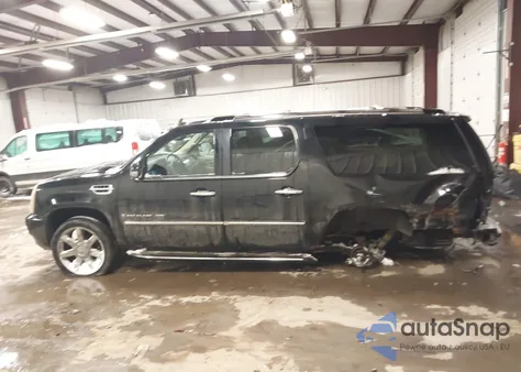 2007 Cadillac Escalade Esv Standard z USA, uszkodzony, nr VIN 1GYFK66807R238256